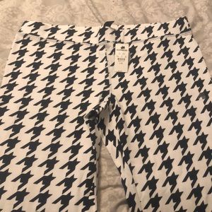 Express Houndstooth Knit Leggings - New with tags